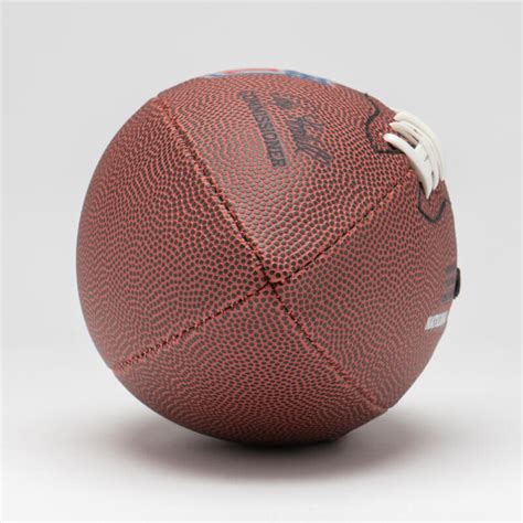 Wilson The Duke replika labda