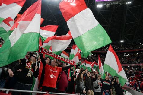 Magyar szurkolók a Puskás Arénában