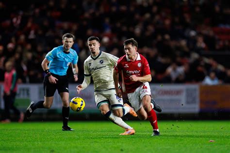 Bristol City játékosok a pályán mérkőzés közben
