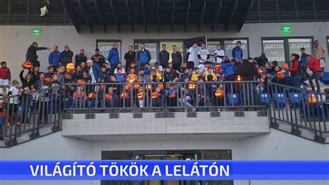 tömegeket megmozgató futballszurkolók a lelátón