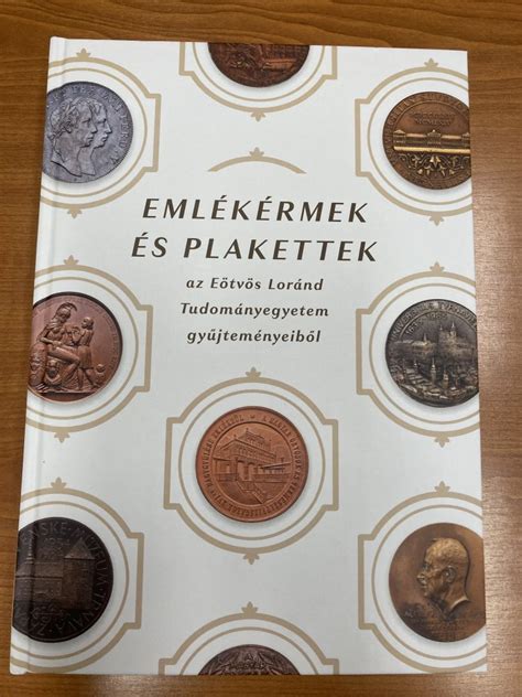 Archív sporttörténeti dokumentumok és plakettek gyűjteménye