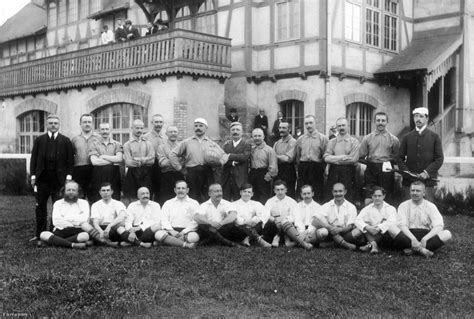 A Magyar Athletikai Club „Old Boys” csapata a Margitszigeten 1904-ben