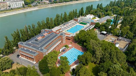 Légifelvétel a Duna Arénáról és a Hajós Alfréd Nemzeti Sportuszodáról a vizes világbajnokság idején