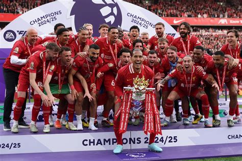 Liverpool játékosok a Premier League mérkőzésen