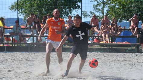 A Bonyhád BFC strandfoci csapata