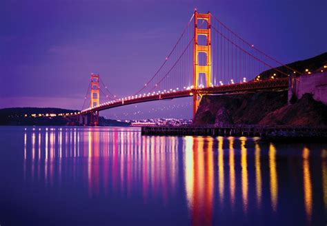 A Golden Gate híd naplementekor San Franciscóban