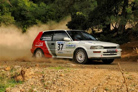 Toyota Corolla AE92 GTI Historic rally autó akcióban