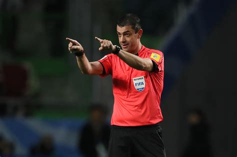 A játékvezetői döntések fontossága a futballban