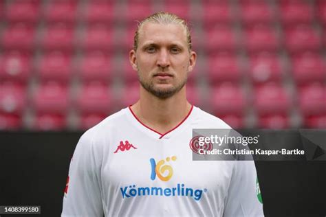 Robin Zentner vicces gólpassz kísérlete