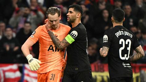 Atlético Madrid játékosok ünneplése gól után a Bayern ellen