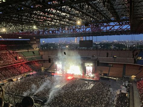 Konzert a San Siro Stadionban
