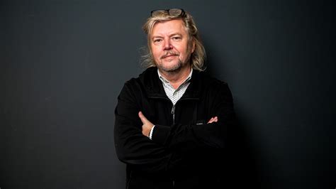 Bori ökölvívó portréja, elszánt arckifejezéssel