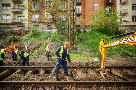 Képsorozat a pálya karbantartási ellenőrzésről