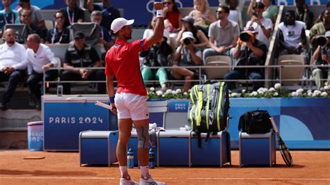 Novak Djokovics ünneplése a párizsi olimpiai döntő után