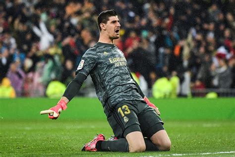 Thibaut Courtois rehabilitáció közben