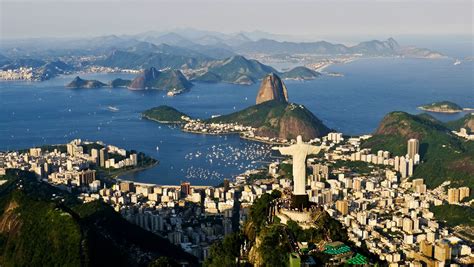 Focipálya Rio de Janeiro favellájában