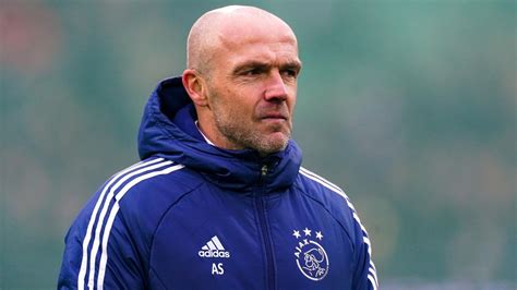 Alfred Schreuder edzői portréja az Ajax kispadján