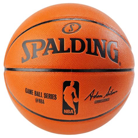 A Spalding Replica NBA Game Ball kosárlabda diszkrét feliratozása