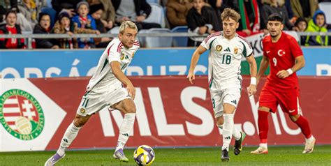 Labdarúgó-stadion egy U19-es mérkőzésen