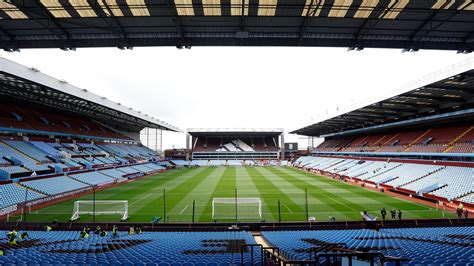 Aston Villa címer és a Villa Park látképe