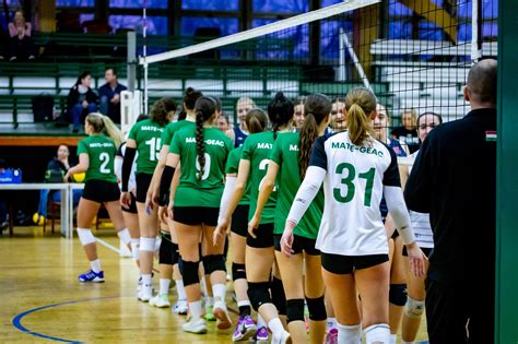 MATE röplabda csapat ünnepli a győzelmet