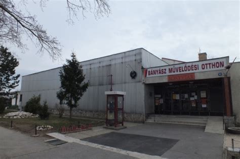A Kertvárosi Bányász Művelődési Otthon Tatabányán