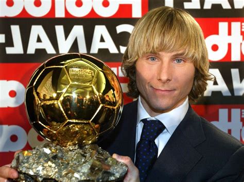Pavel Nedvěd, a 2003-as Aranylabda győztese