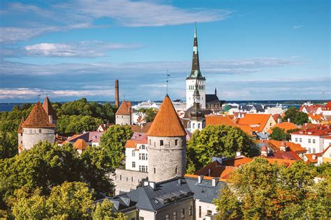 Tallinn óvárosának látképe