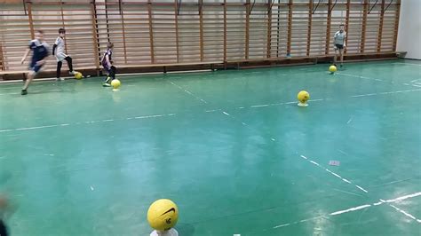 Piliscsabai sportcsarnok futsal edzés közben
