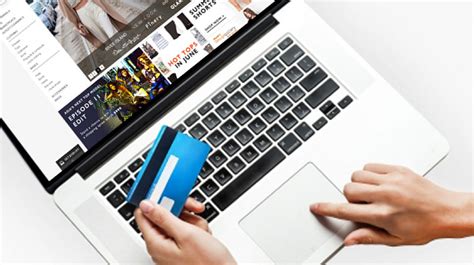Biztonságos online vásárlás illusztráció