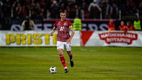 Belső védő pozíció és feladatok a kézilabdában