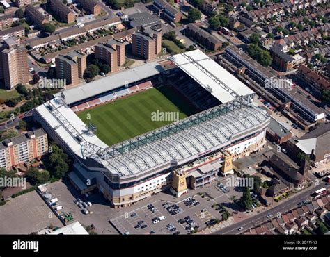 Az Upton Park (Boleyn Ground) külső látképe