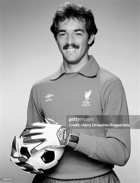 Bruce Grobbelaar, a Liverpool legendás kapusa