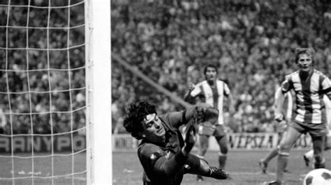 Gujdár Sándor válogatott meze