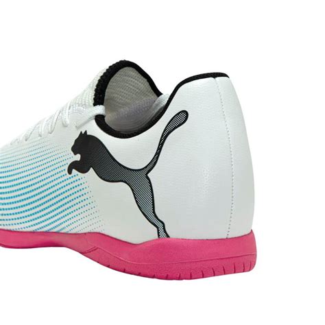 Futsal cipők különböző talpakkal