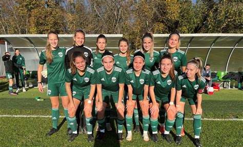 U17-es labdarúgócsapat a mérkőzésen