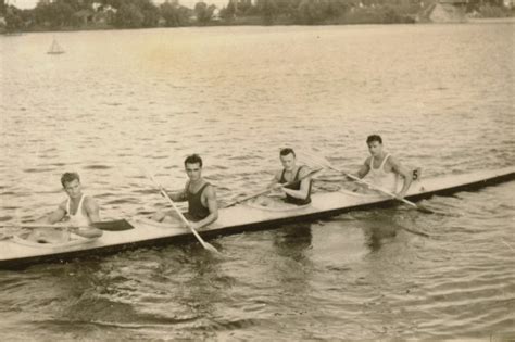 Az 1954-es maconi világbajnokságon győztes magyar kajakosok