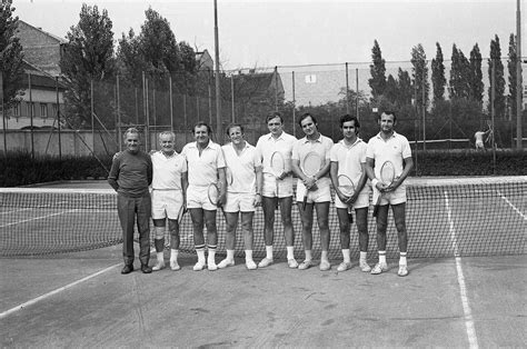 A DVSC labdarúgóinak egy csoportja az 1970-es évek végén