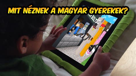 gyerekek oktató állatos videókat néznek egy táblagépen