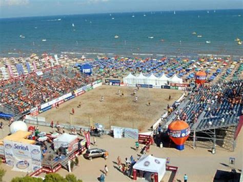 Lignano Beach Arena esti program és szórakozás