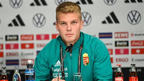 Schäfer András gyermekkori fotója a Grundball PFC-ben
