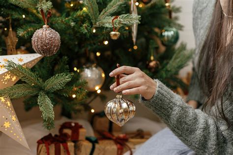 Karácsonyfa díszítés az SZKKA rendezvényen