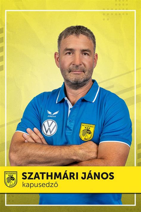 Szathmári János fiatalon, kapusmezben