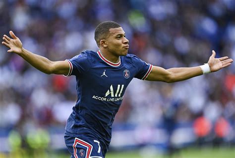 Kylian Mbappé a Paris Saint-Germain mezében