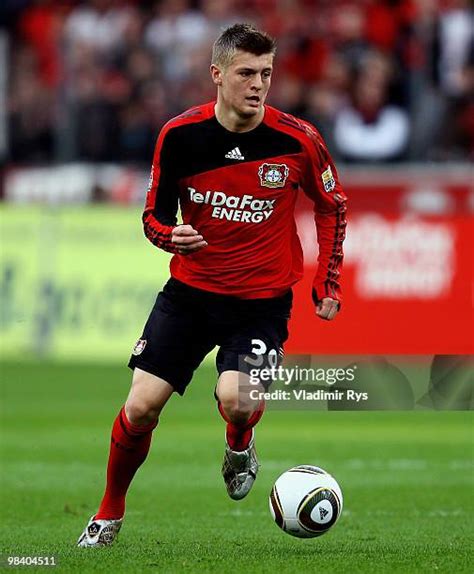 Fiatal Toni Kroos a Bayer Leverkusen mezében