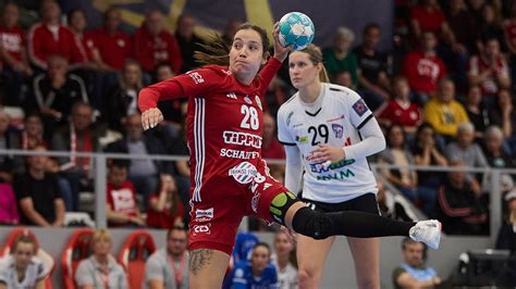 Kézilabda meccs pillanatképe, DVSC vs MKC