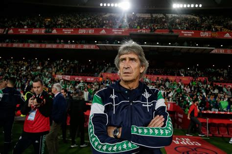 Manuel Pellegrini, a Real Betis edzője