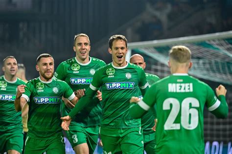 PMFC leány U14 csapat gólöröme a Paksi FC ellen