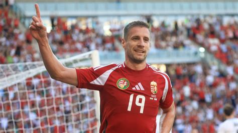 Varga Barnabás kapusként a Ferencváros-Újpest mérkőzésen