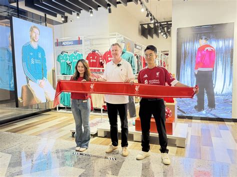 Hálószoba Liverpool témájú pamut ágyneművel berendezve